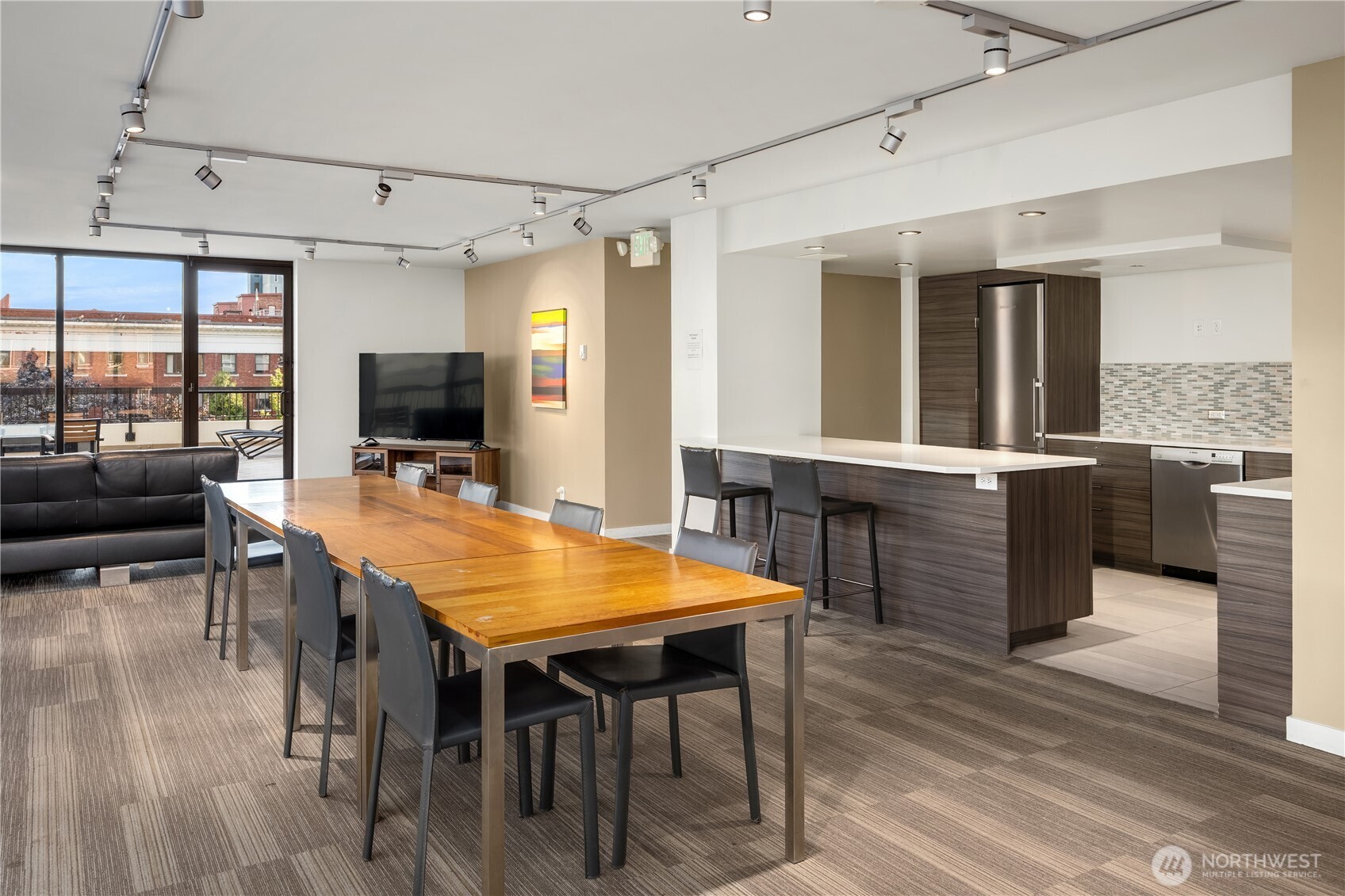 2201 3rd Avenue Unit: 801