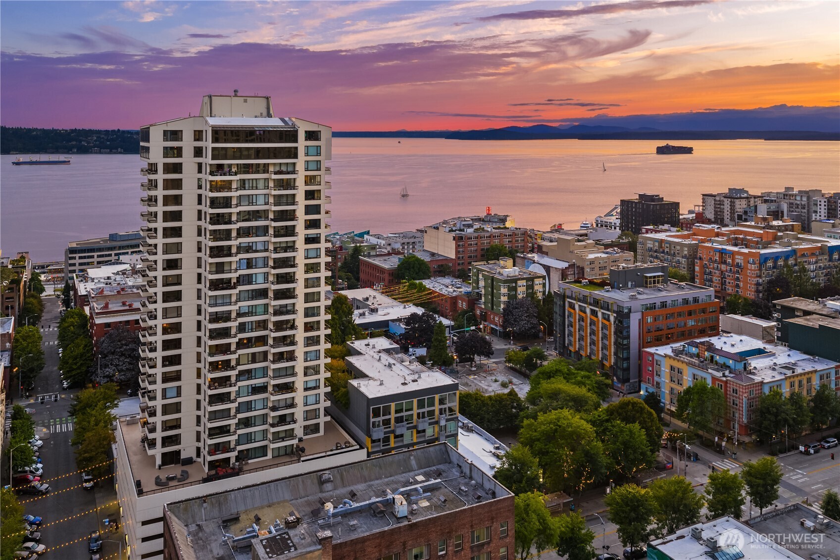 2201 3rd Avenue Unit: 801