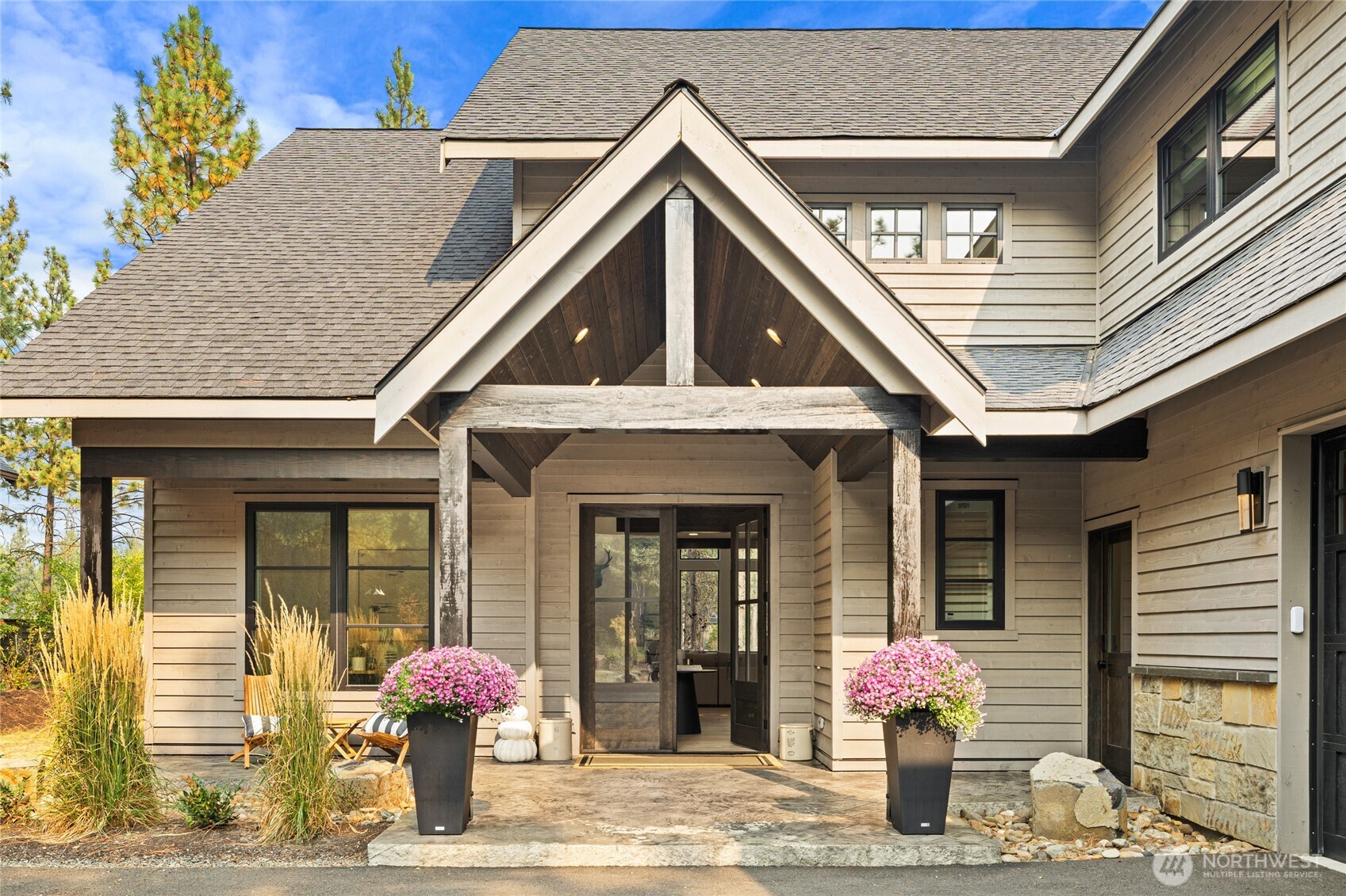 251 Southern Star Lane