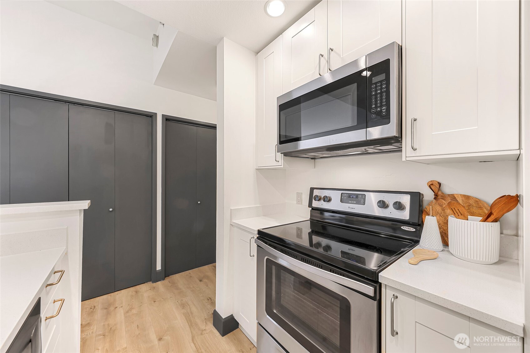 1415 2nd Avenue Unit: 2510