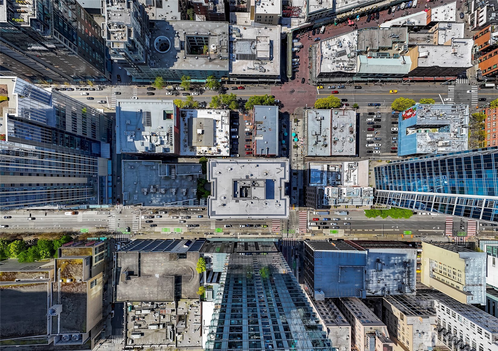 1415 2nd Avenue Unit: 2510