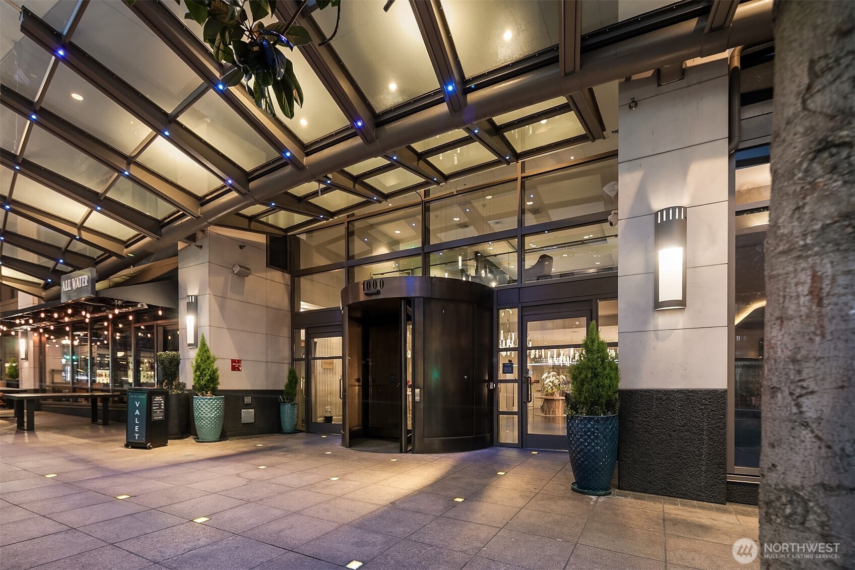 1000 1st Avenue Unit: 1901