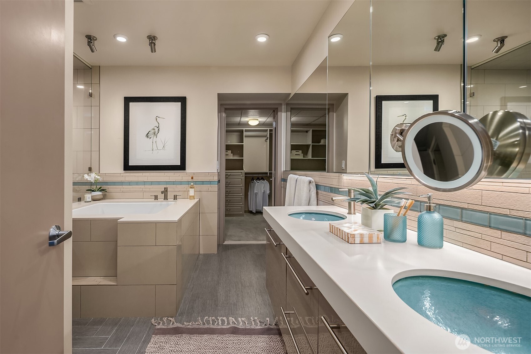 1000 1st Avenue Unit: 1901