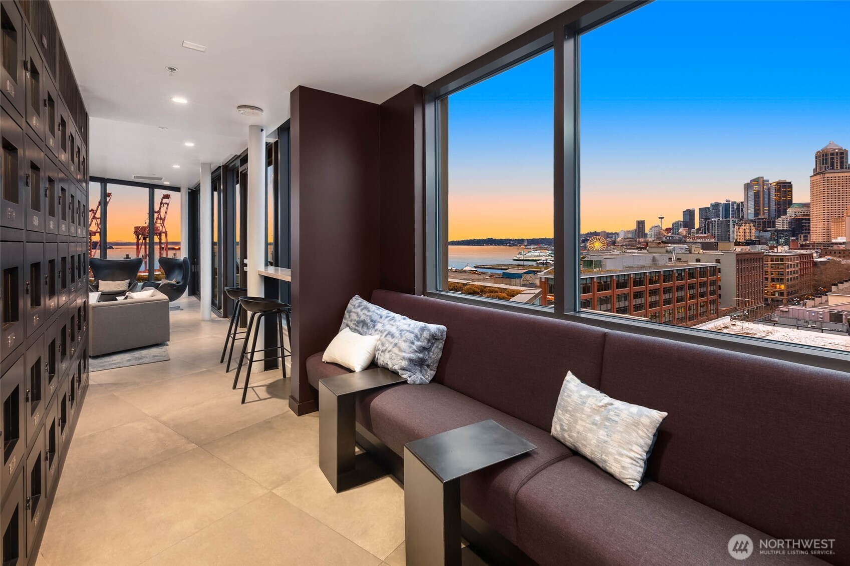 590 1st Avenue S Unit: 702