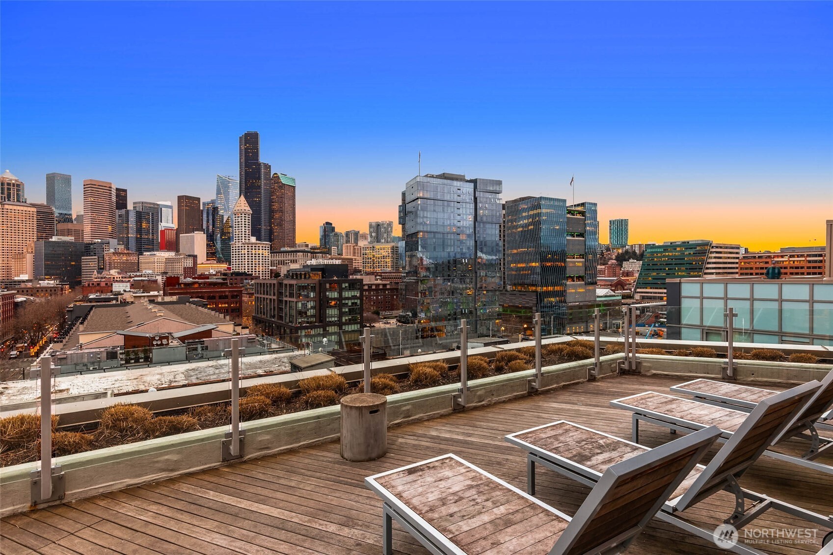 590 1st Avenue S Unit: 702