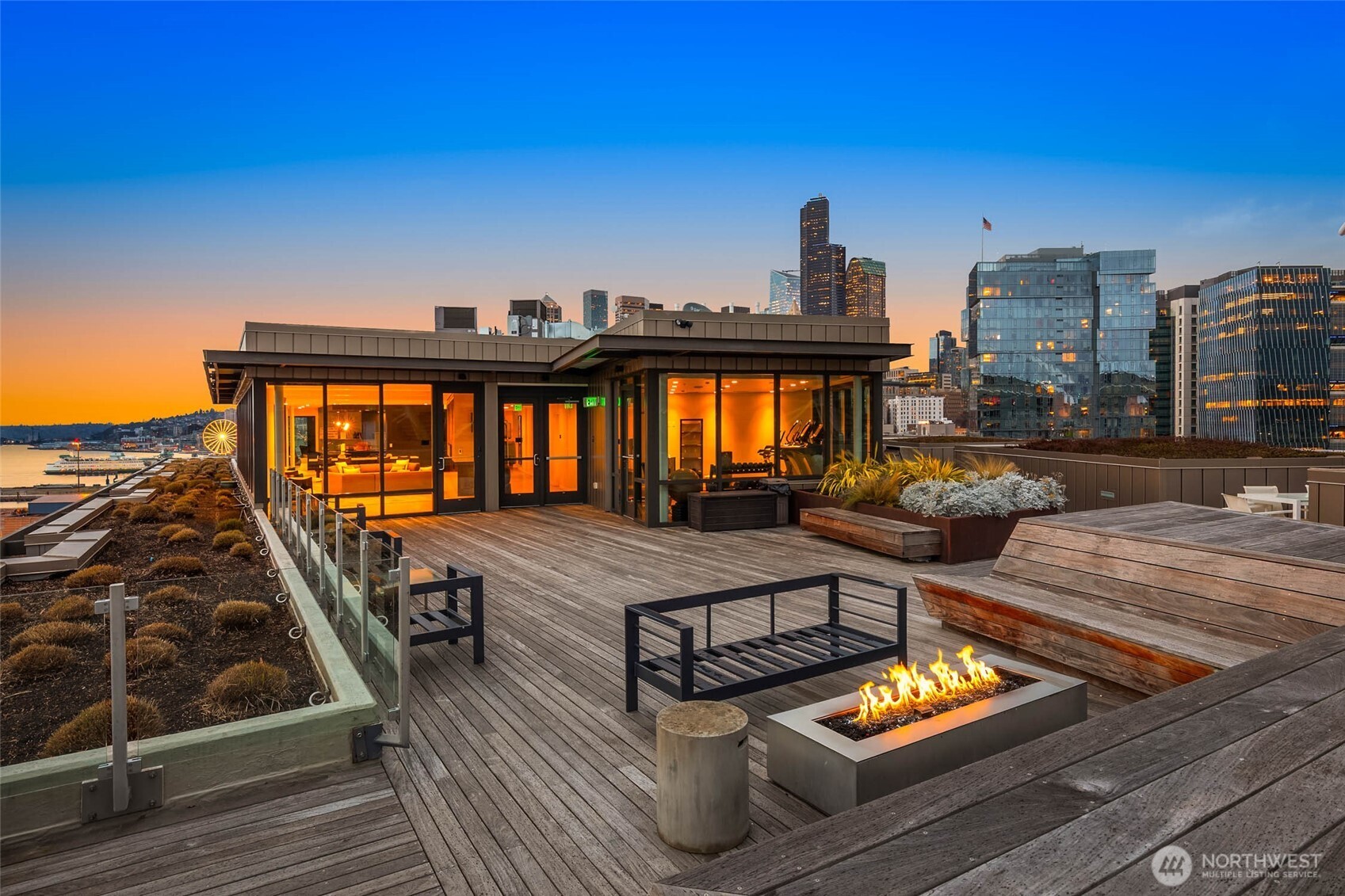 590 1st Avenue S Unit: 702