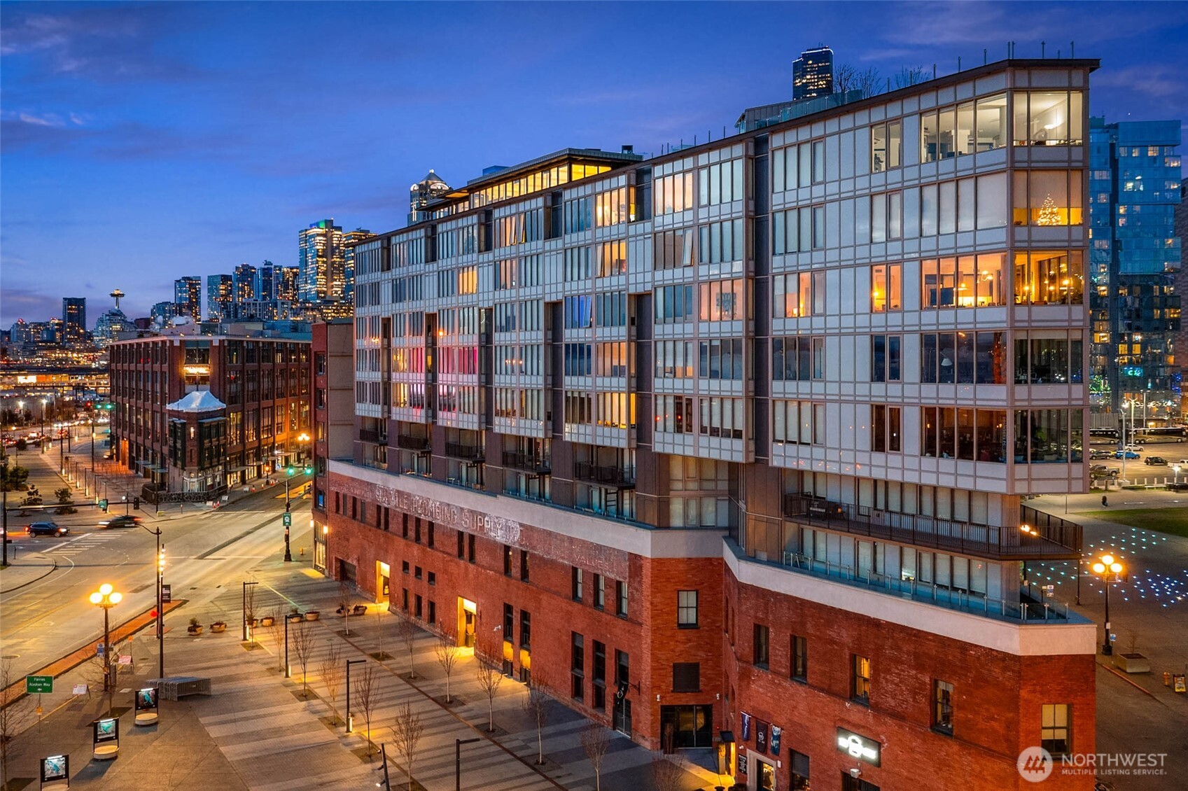 590 1st Avenue S Unit: 702