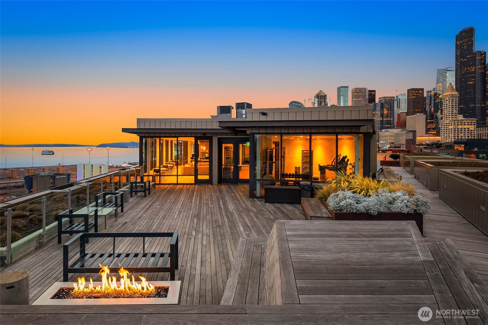 590 1st Avenue S Unit: 702