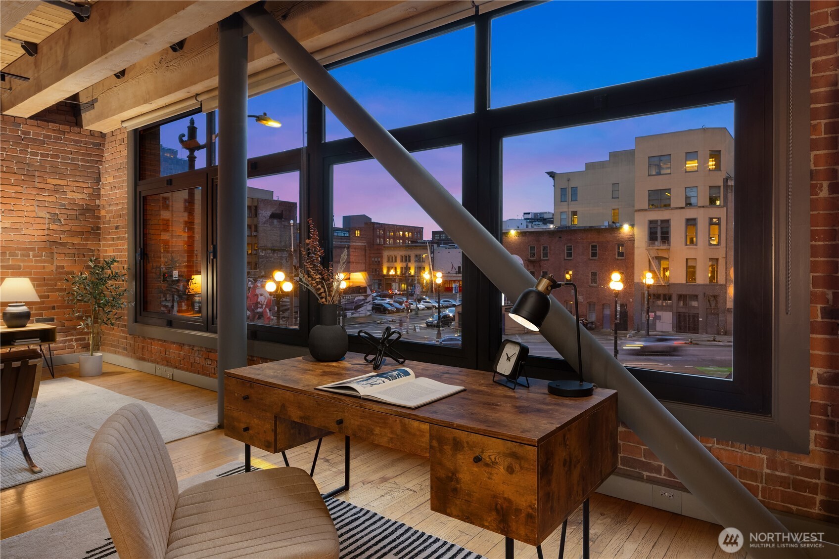 210 3rd Avenue S Unit: 2C