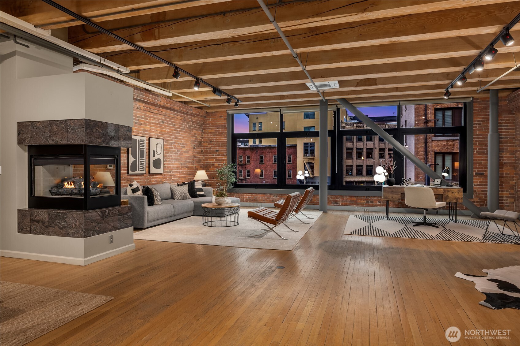 210 3rd Avenue S Unit: 2C