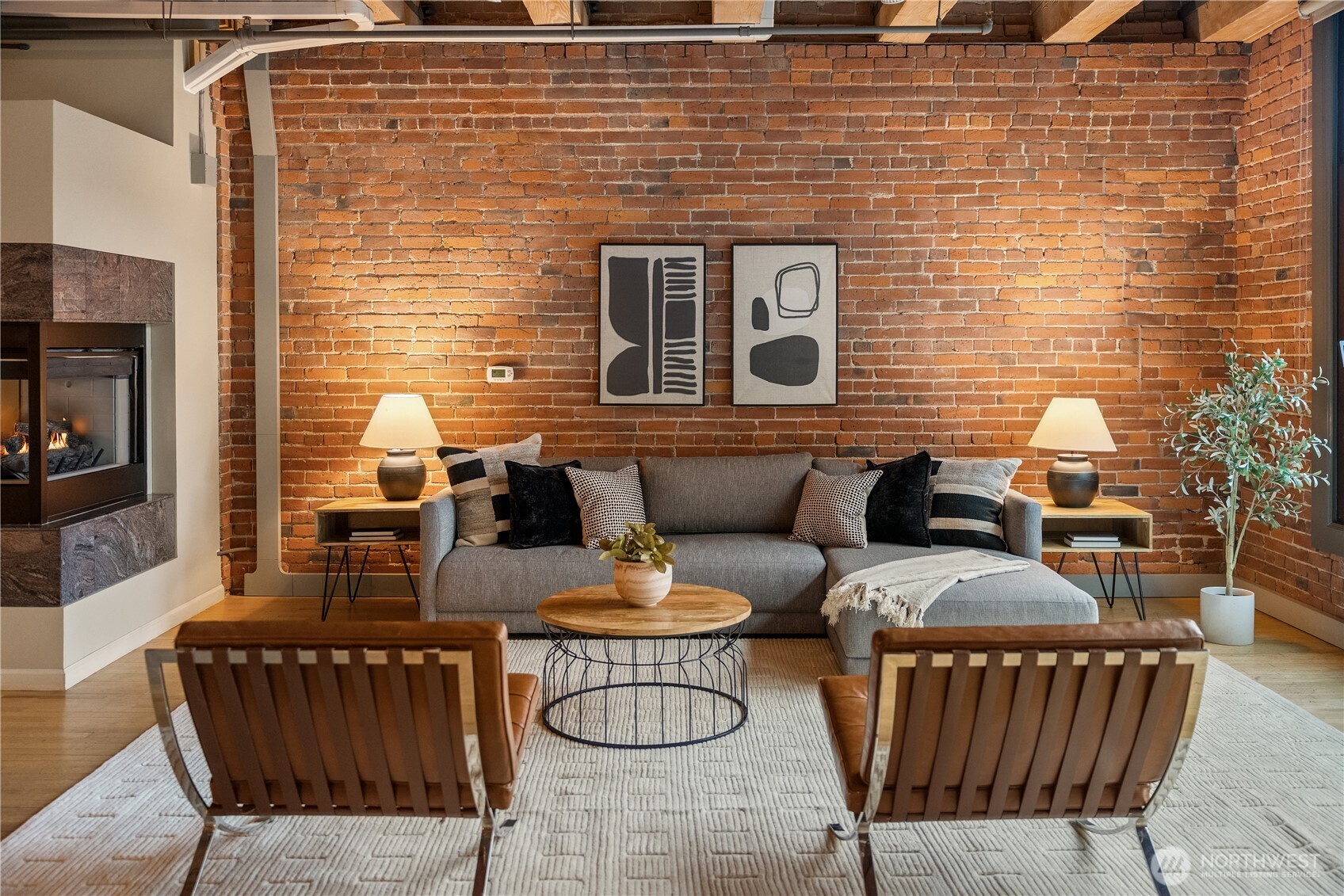 210 3rd Avenue S Unit: 2C