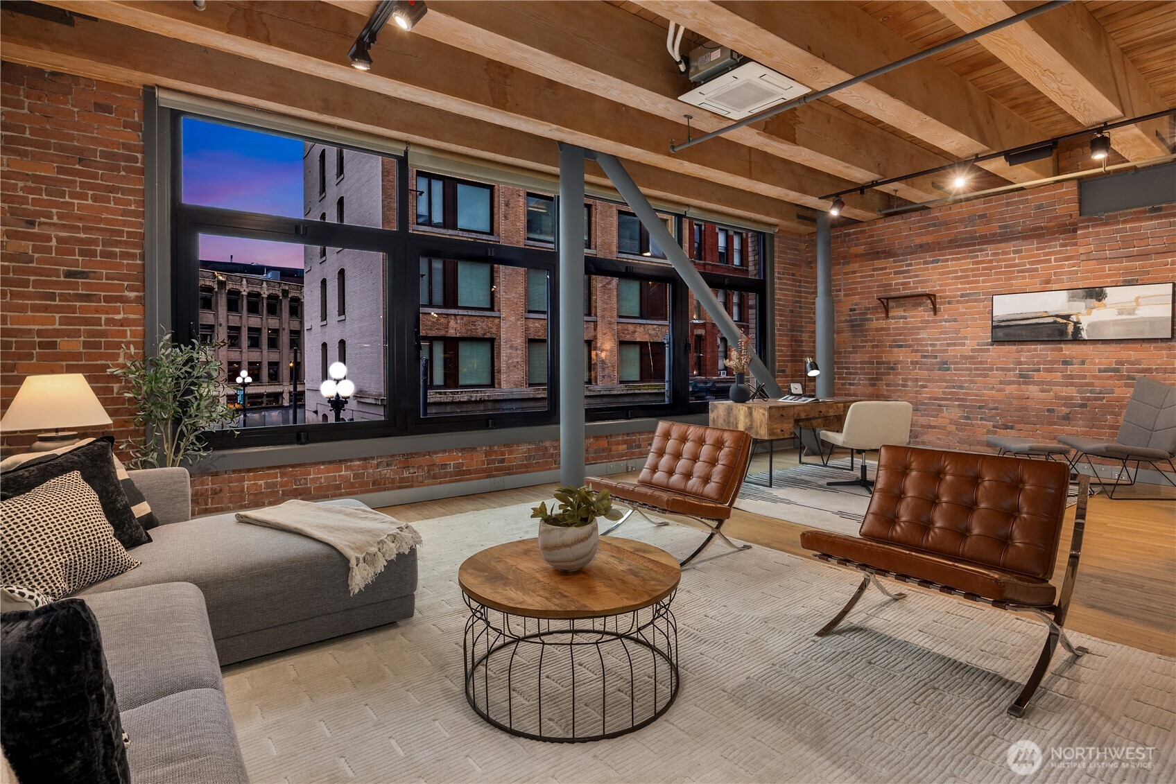 210 3rd Avenue S Unit: 2C