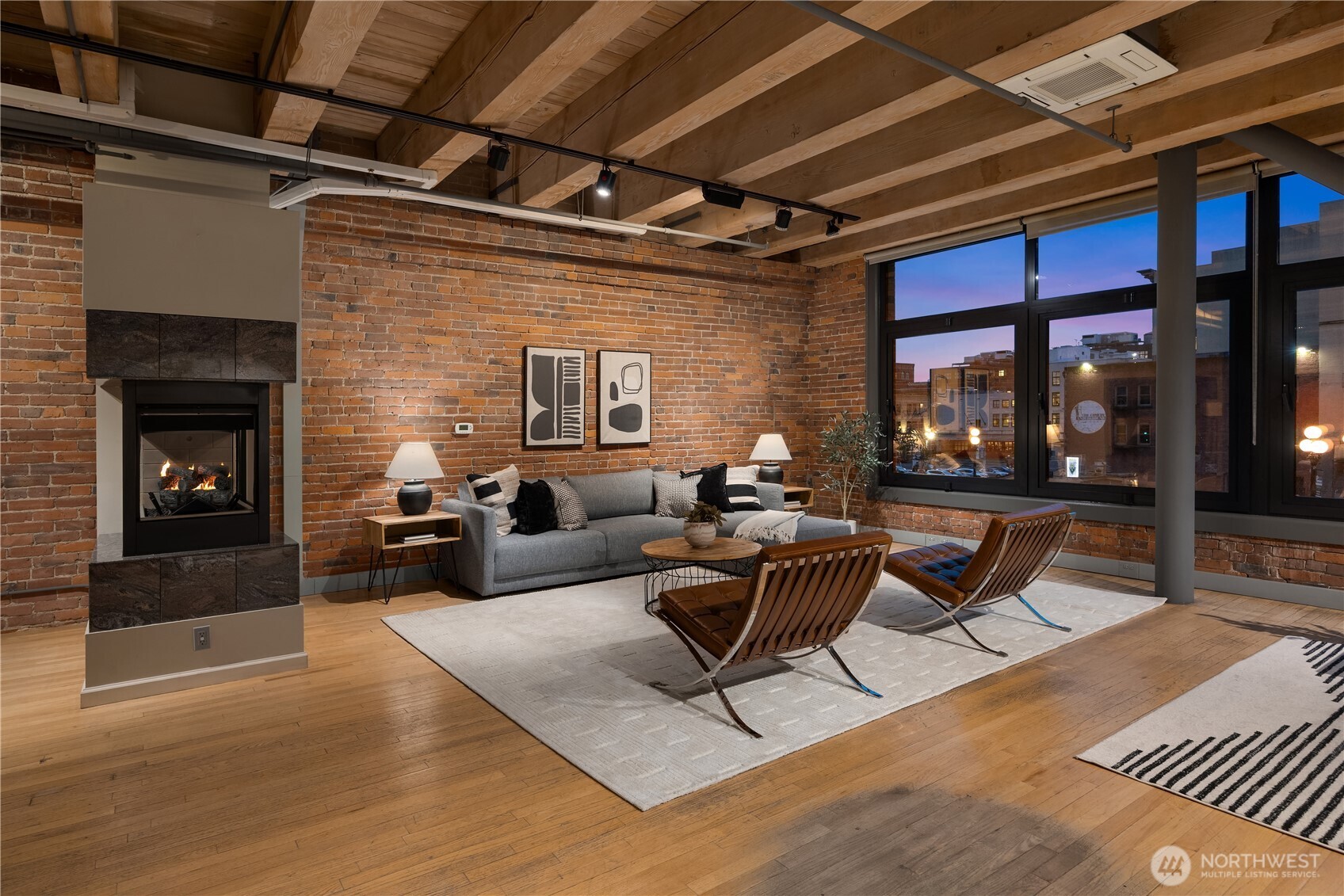 210 3rd Avenue S Unit: 2C