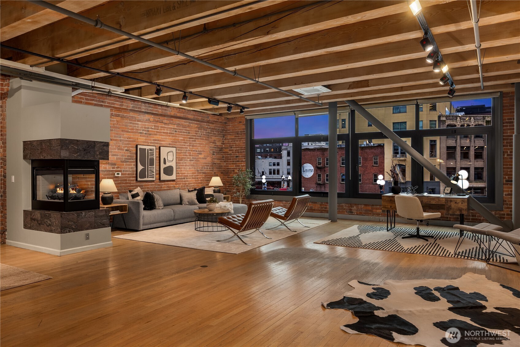 210 3rd Avenue S Unit: 2C