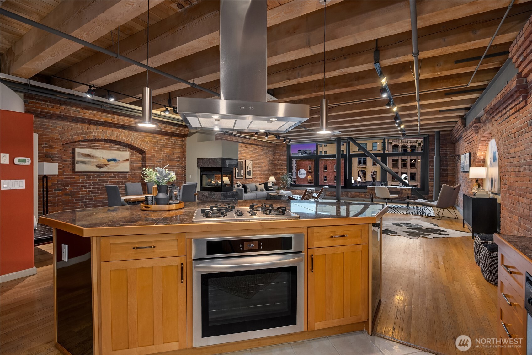 210 3rd Avenue S Unit: 2C