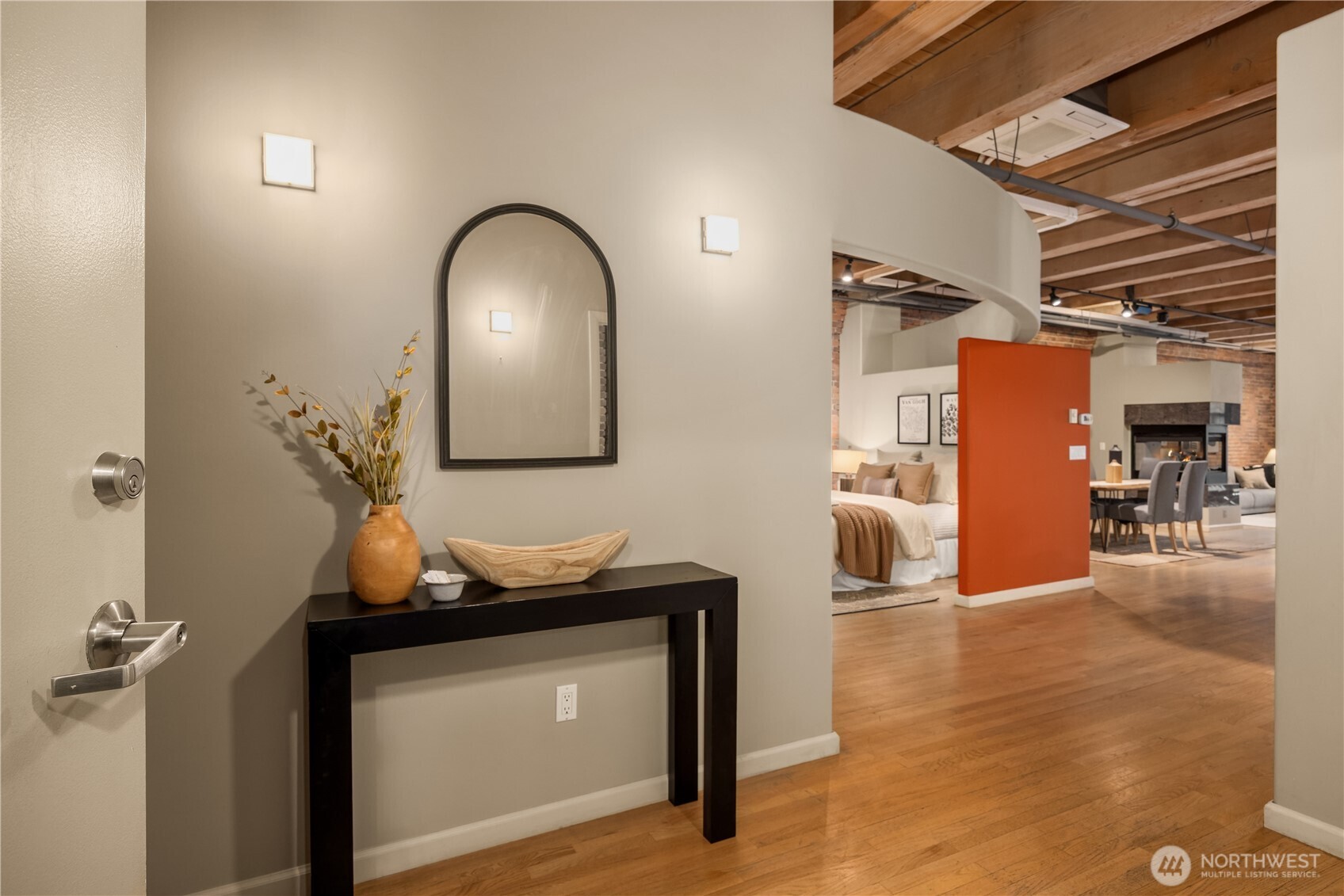 210 3rd Avenue S Unit: 2C