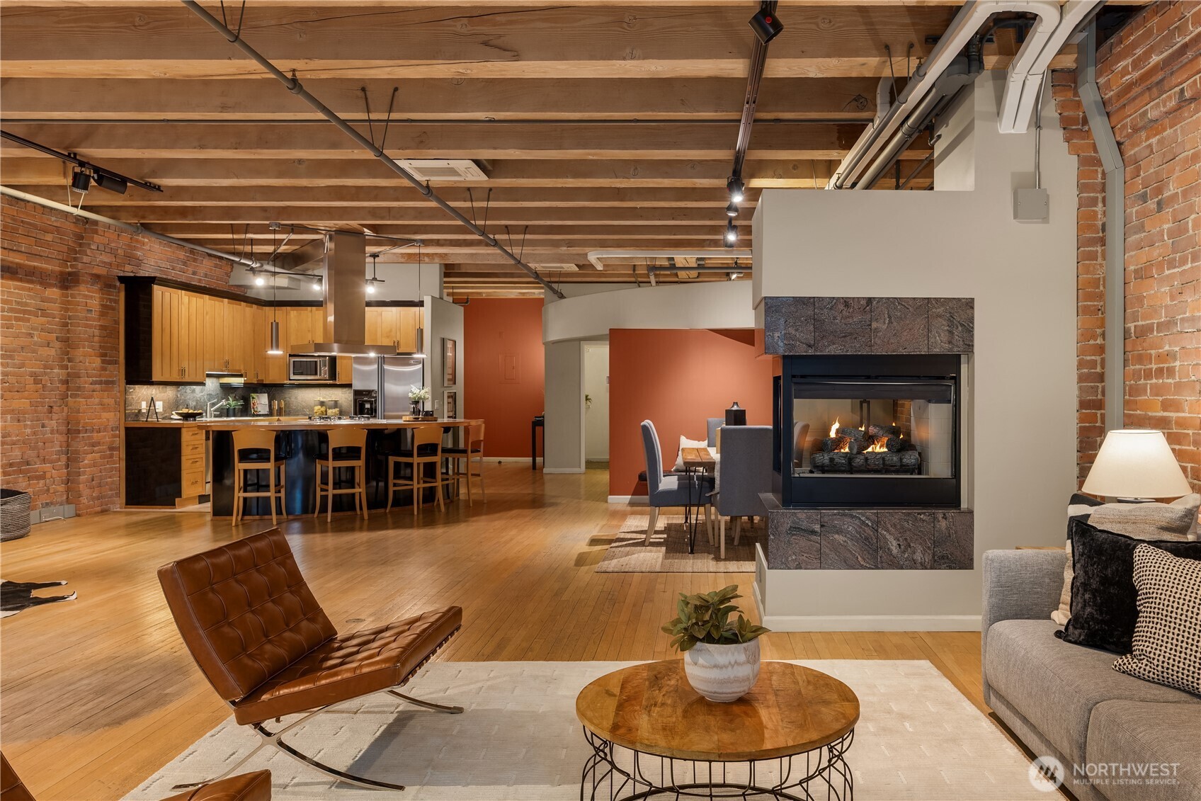 210 3rd Avenue S Unit: 2C