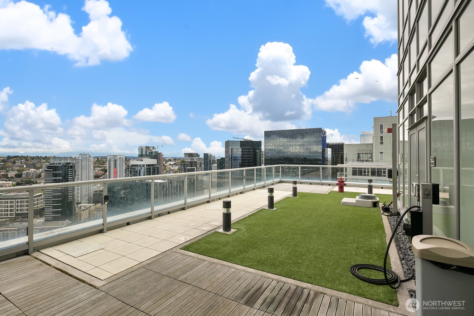 588 Bell Street Unit: 801s