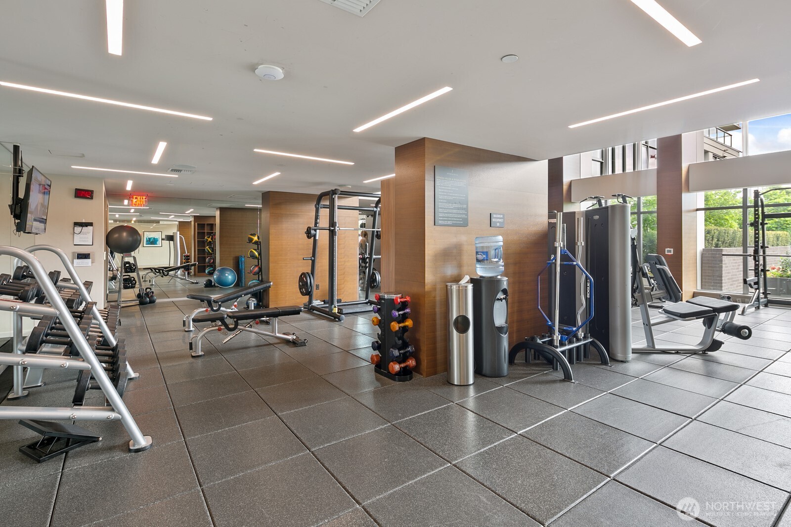 588 Bell Street Unit: 801s