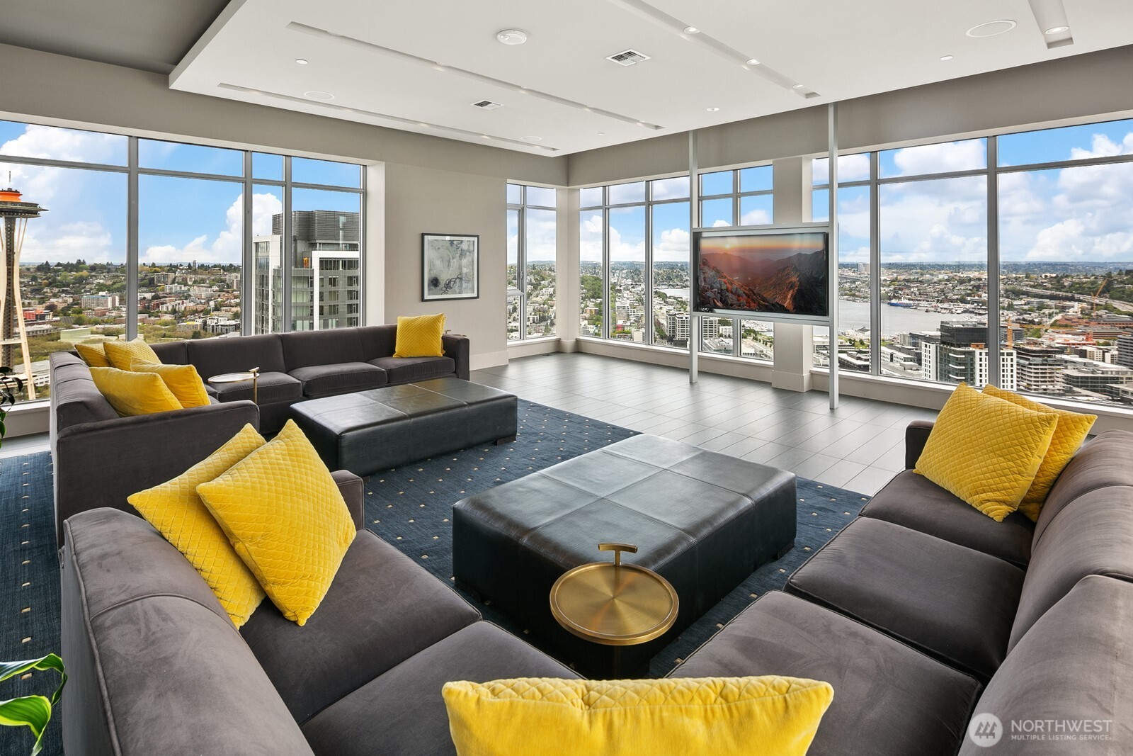 588 Bell Street Unit: 801s