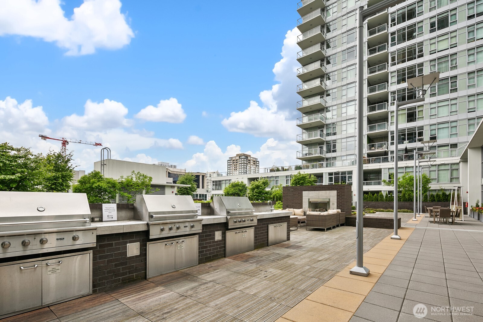 588 Bell Street Unit: 801s