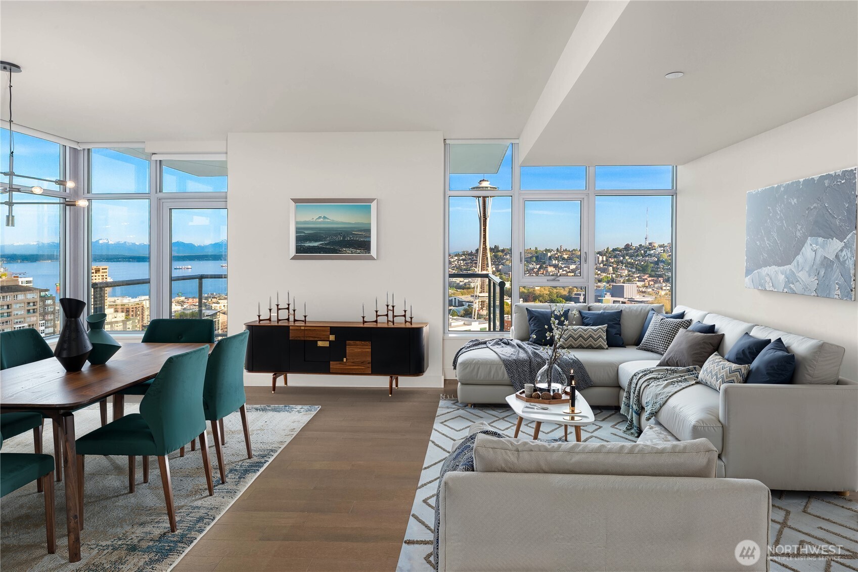 583 Battery Street Unit: 2905N