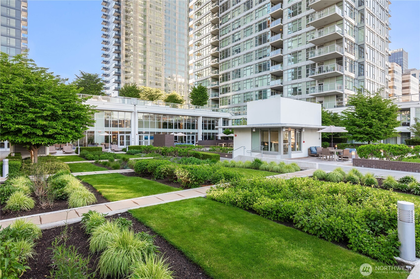 583 Battery Street Unit: 2905N