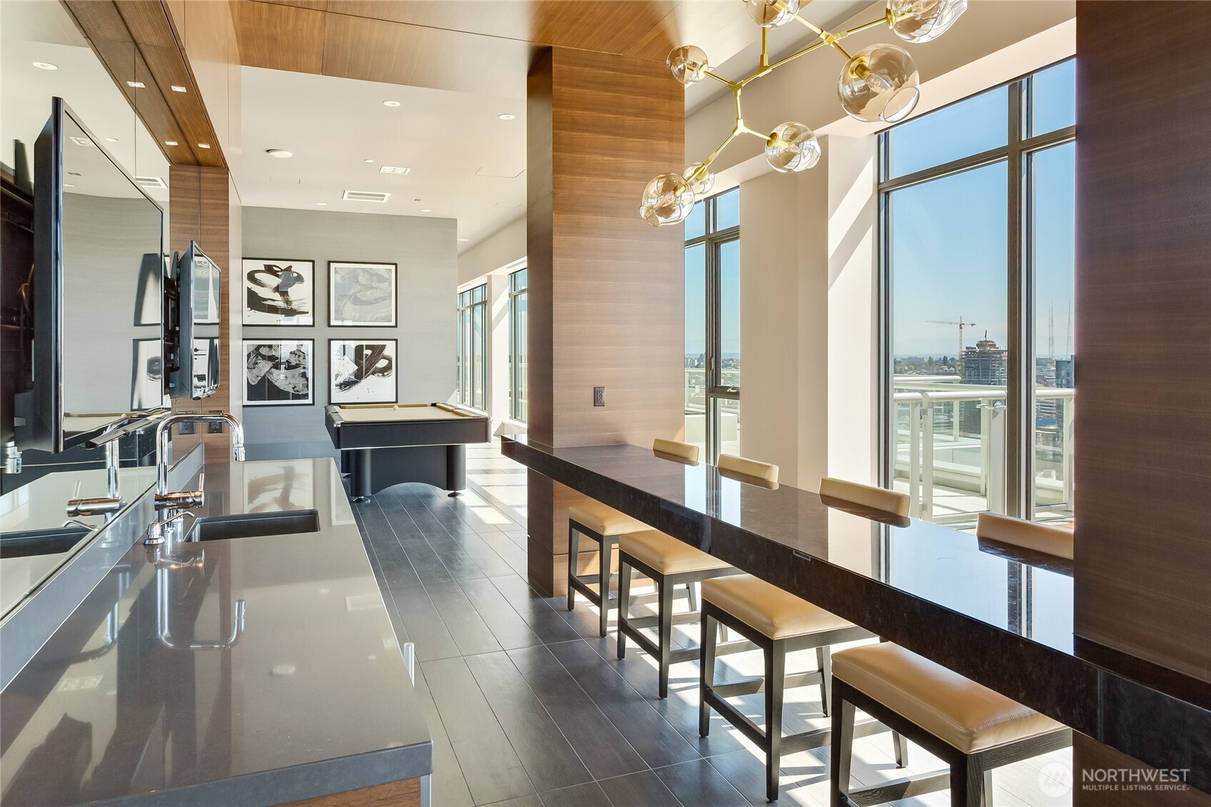 583 Battery Street Unit: 2905N