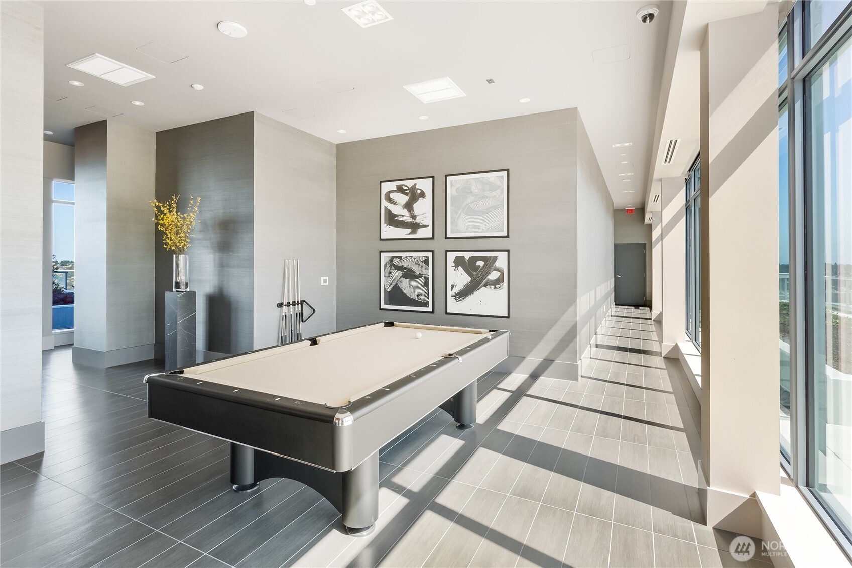 583 Battery Street Unit: 2905N