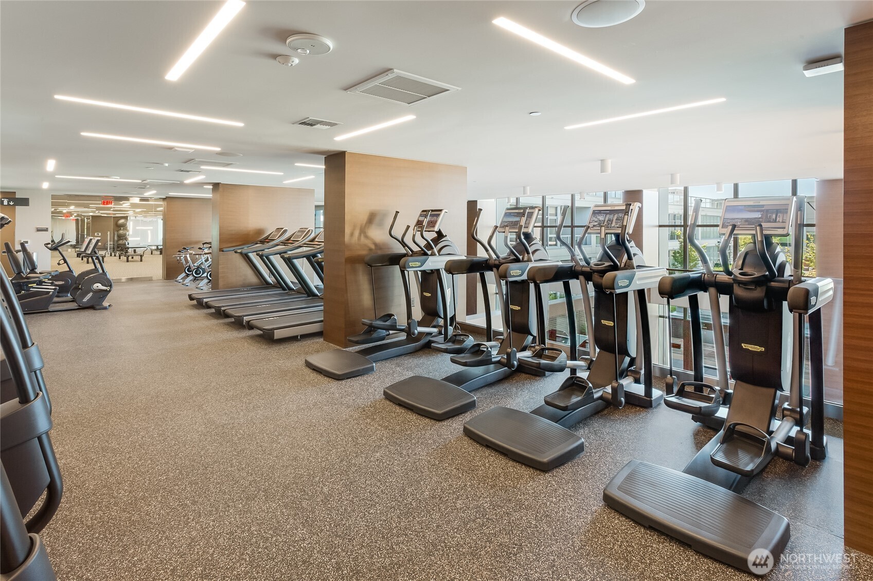 583 Battery Street Unit: 2905N