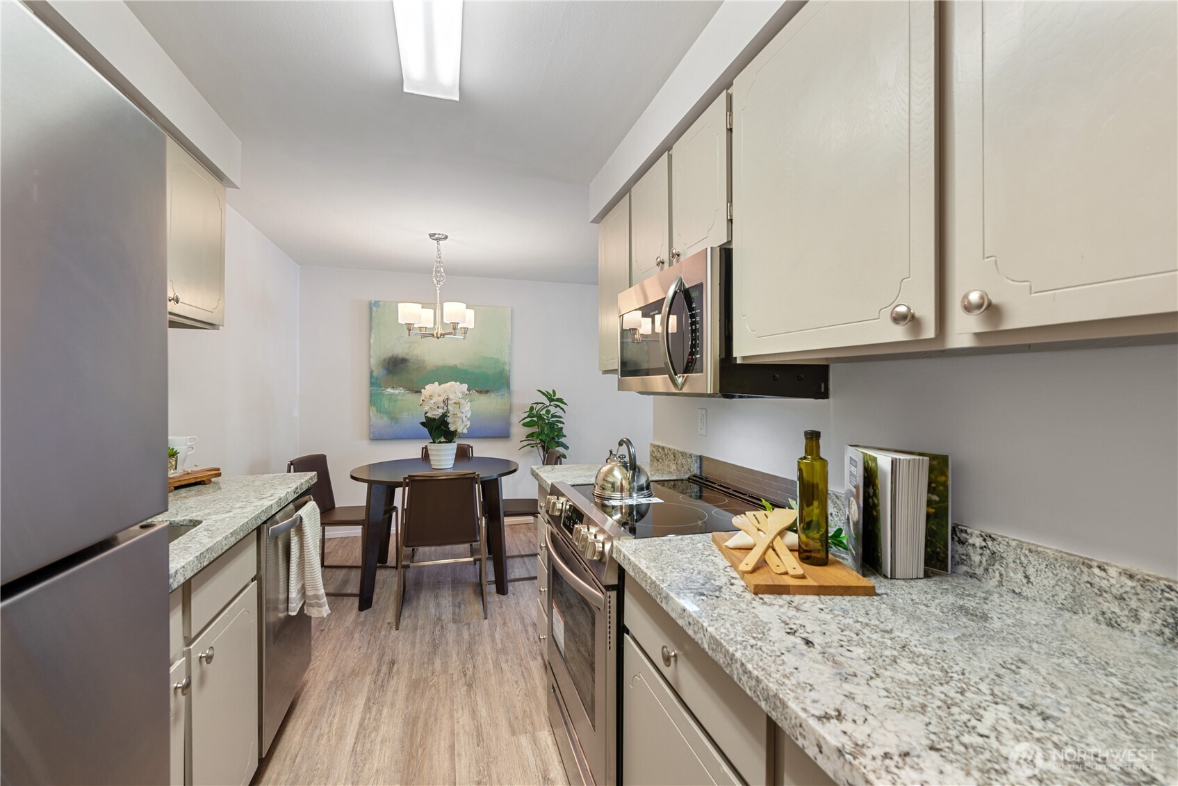 11006 NE 68th Street Unit: 812