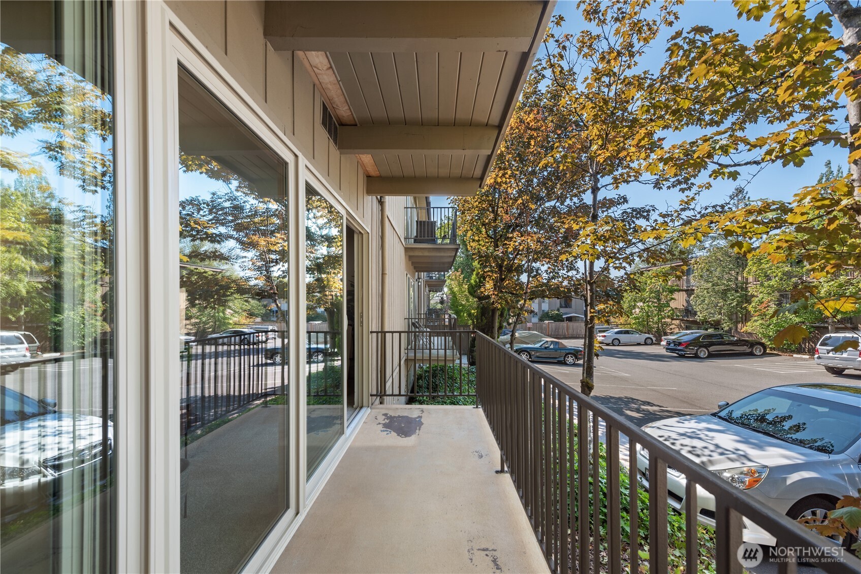 11006 NE 68th Street Unit: 812