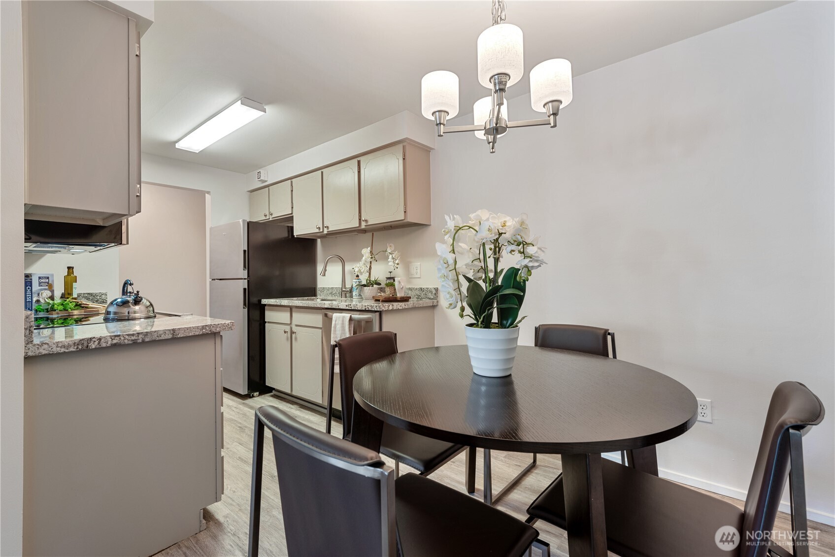 11006 NE 68th Street Unit: 812