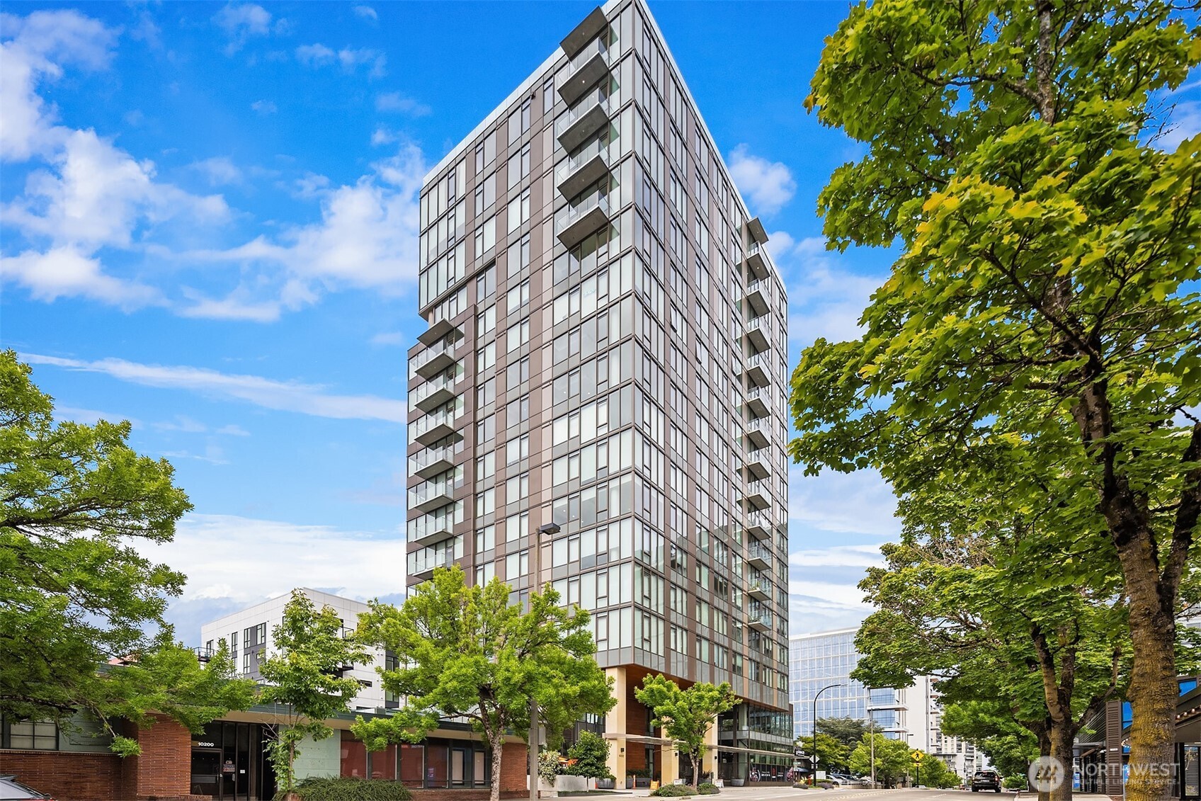 10232 NE 10th Street Unit: 708