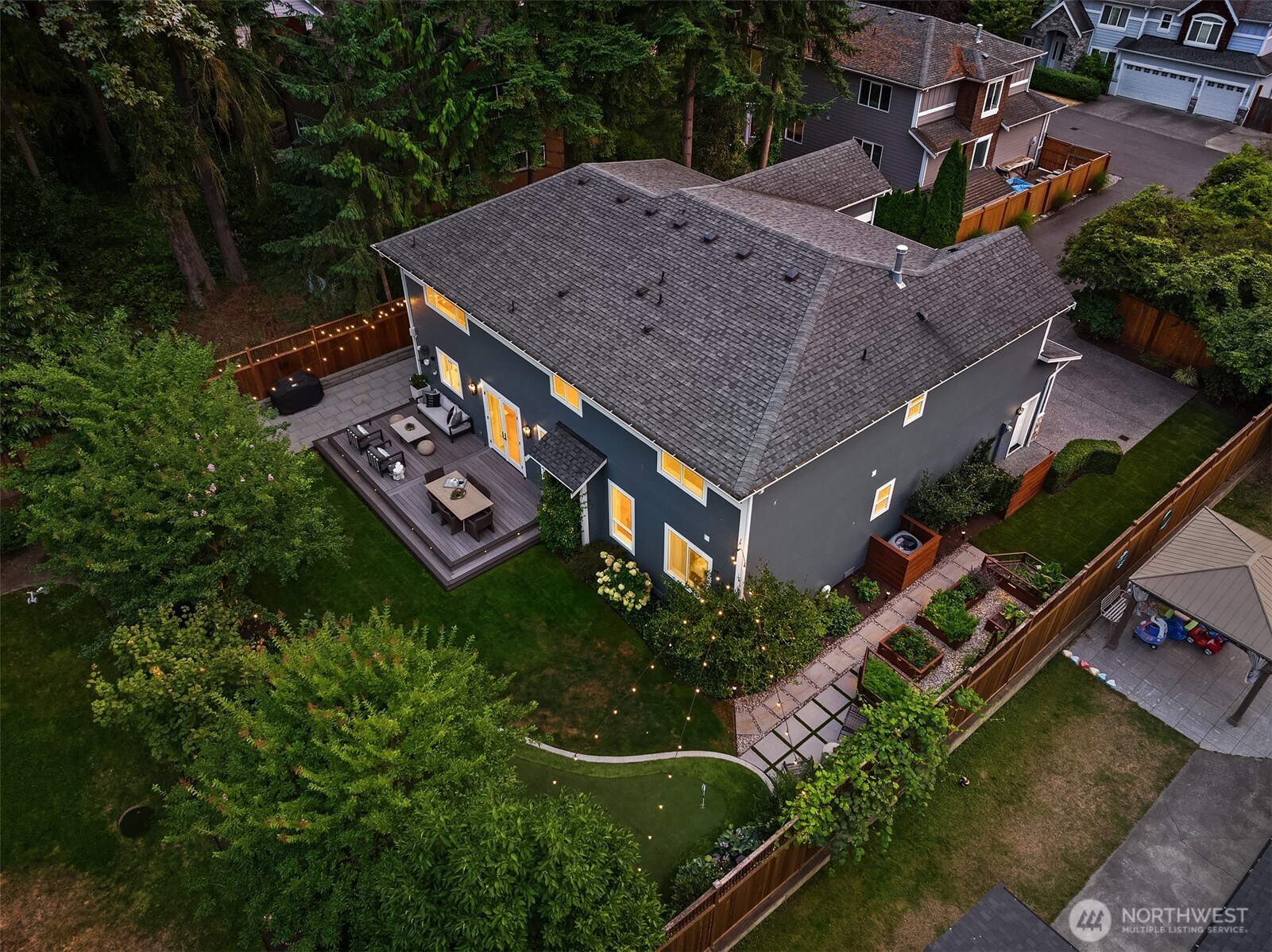 12033 NE 70th Street