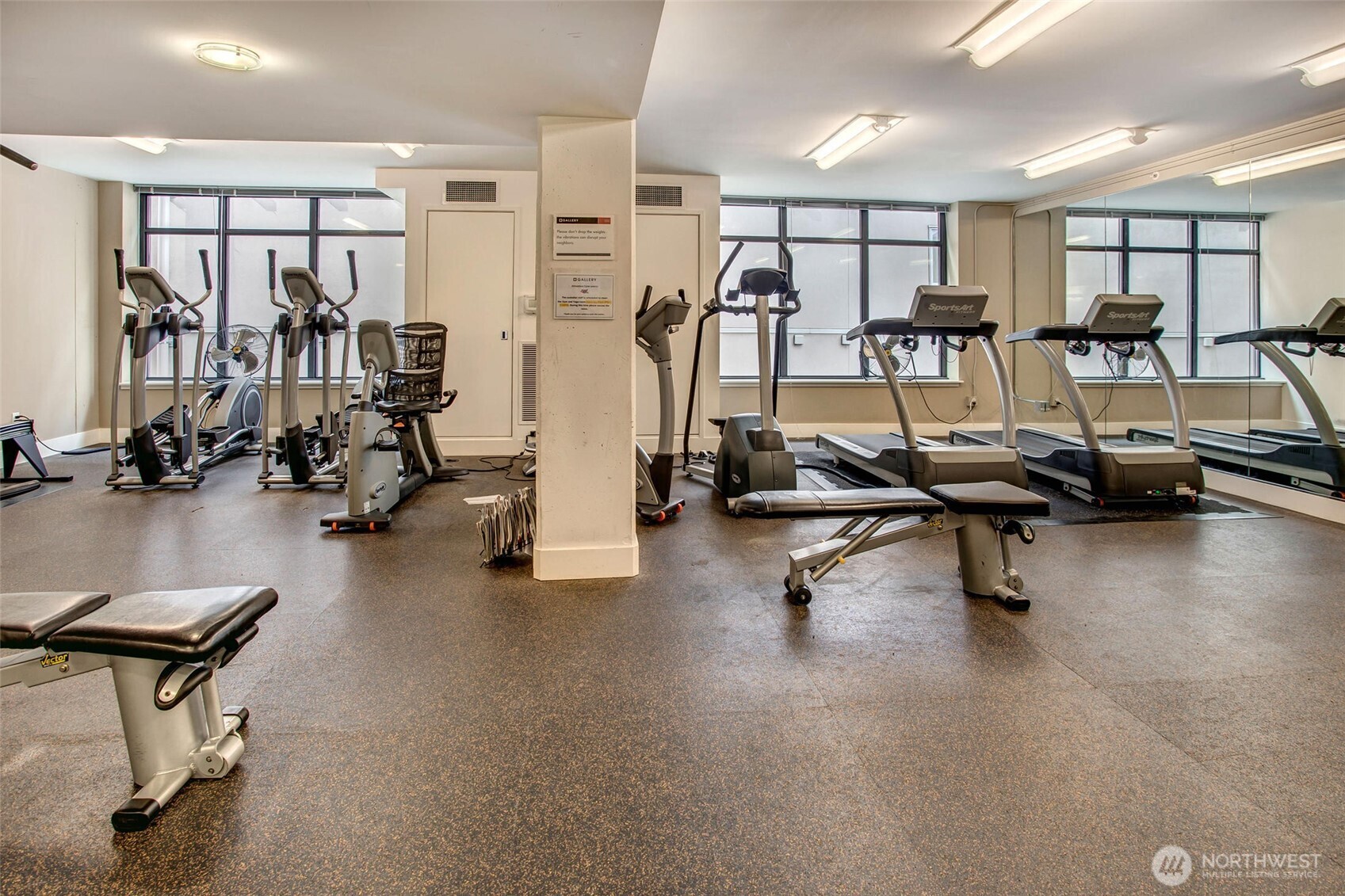 2911 2nd Avenue Unit: 902
