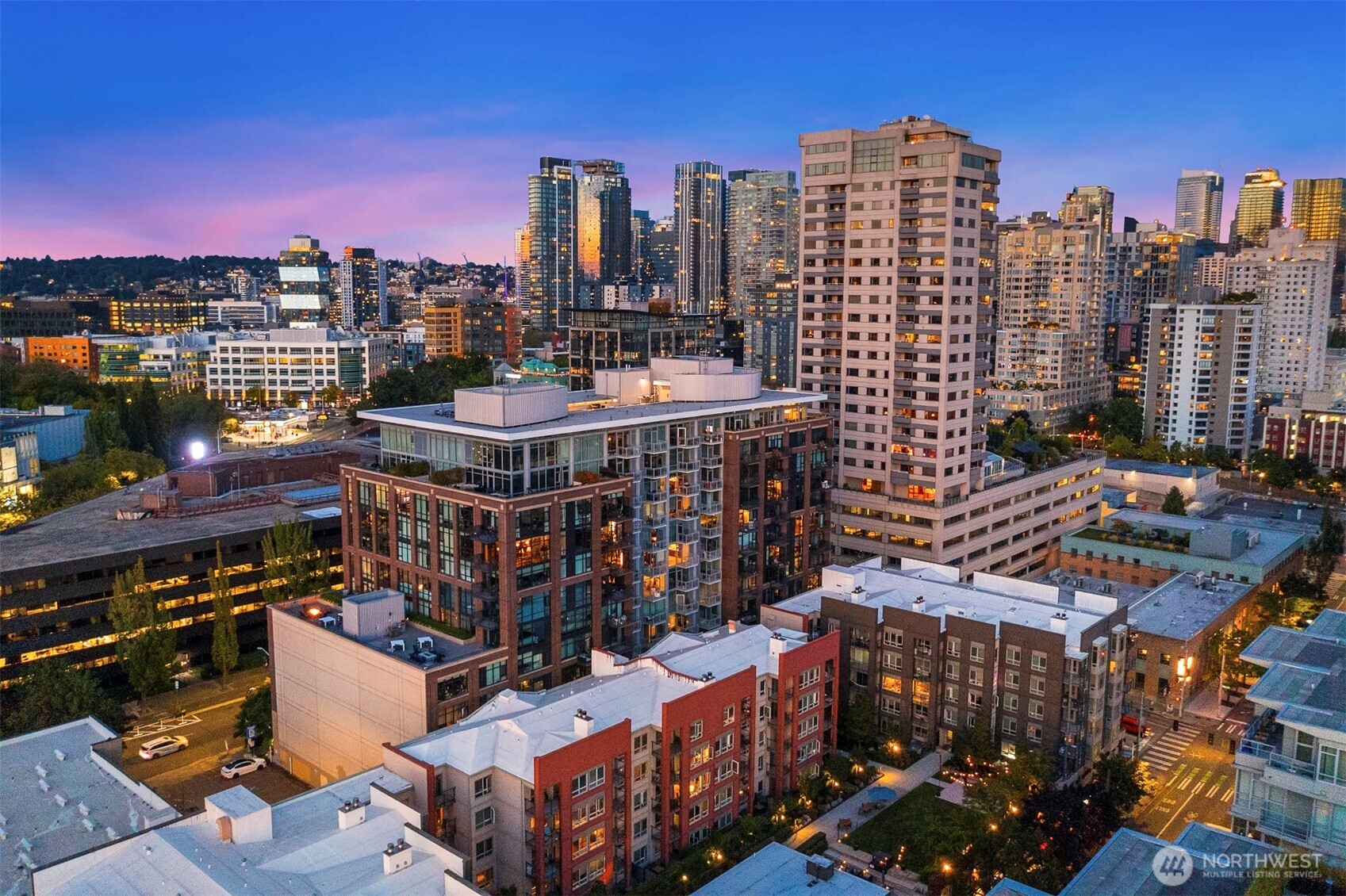 2911 2nd Avenue Unit: 902