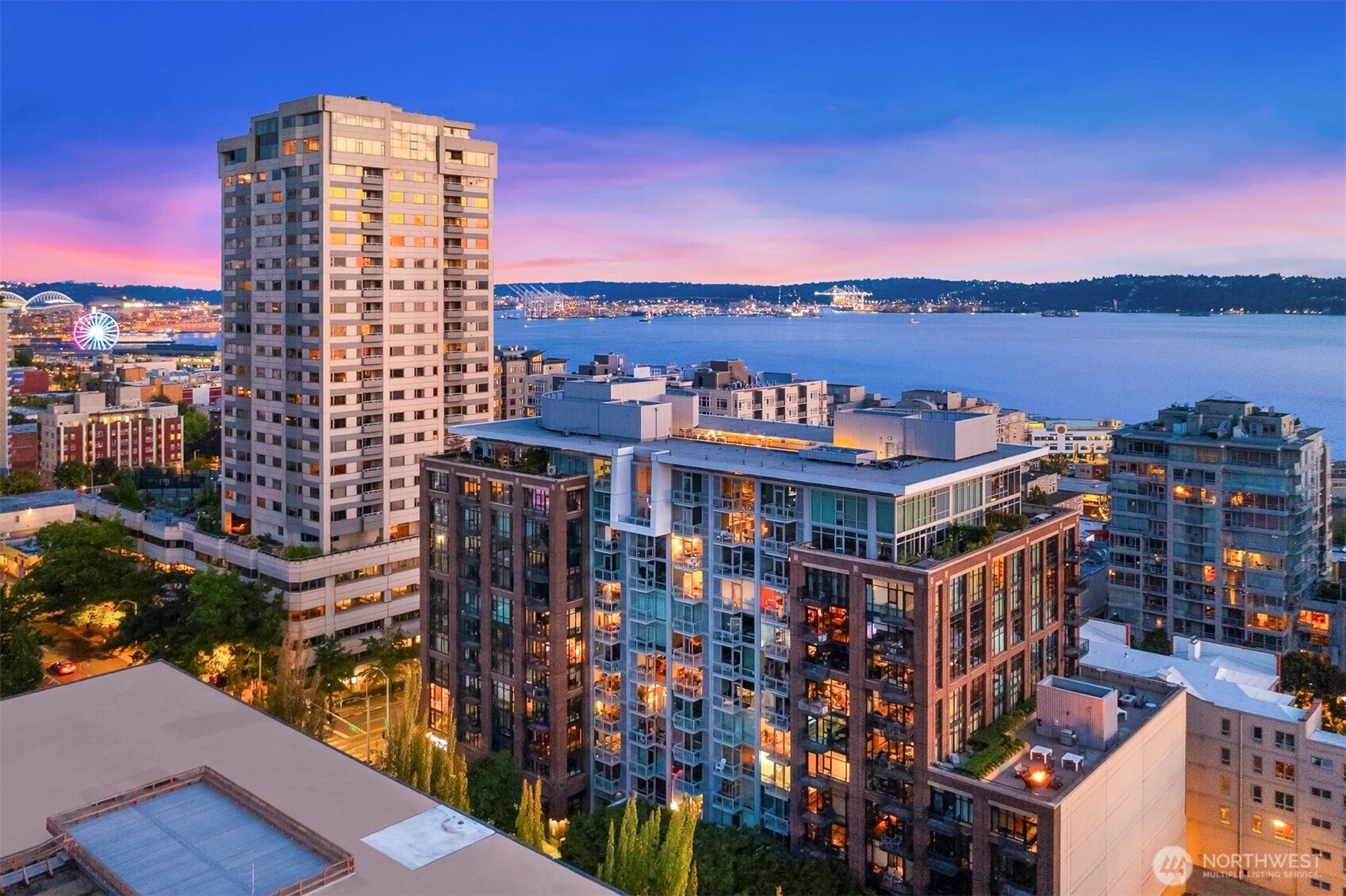 2911 2nd Avenue Unit: 902