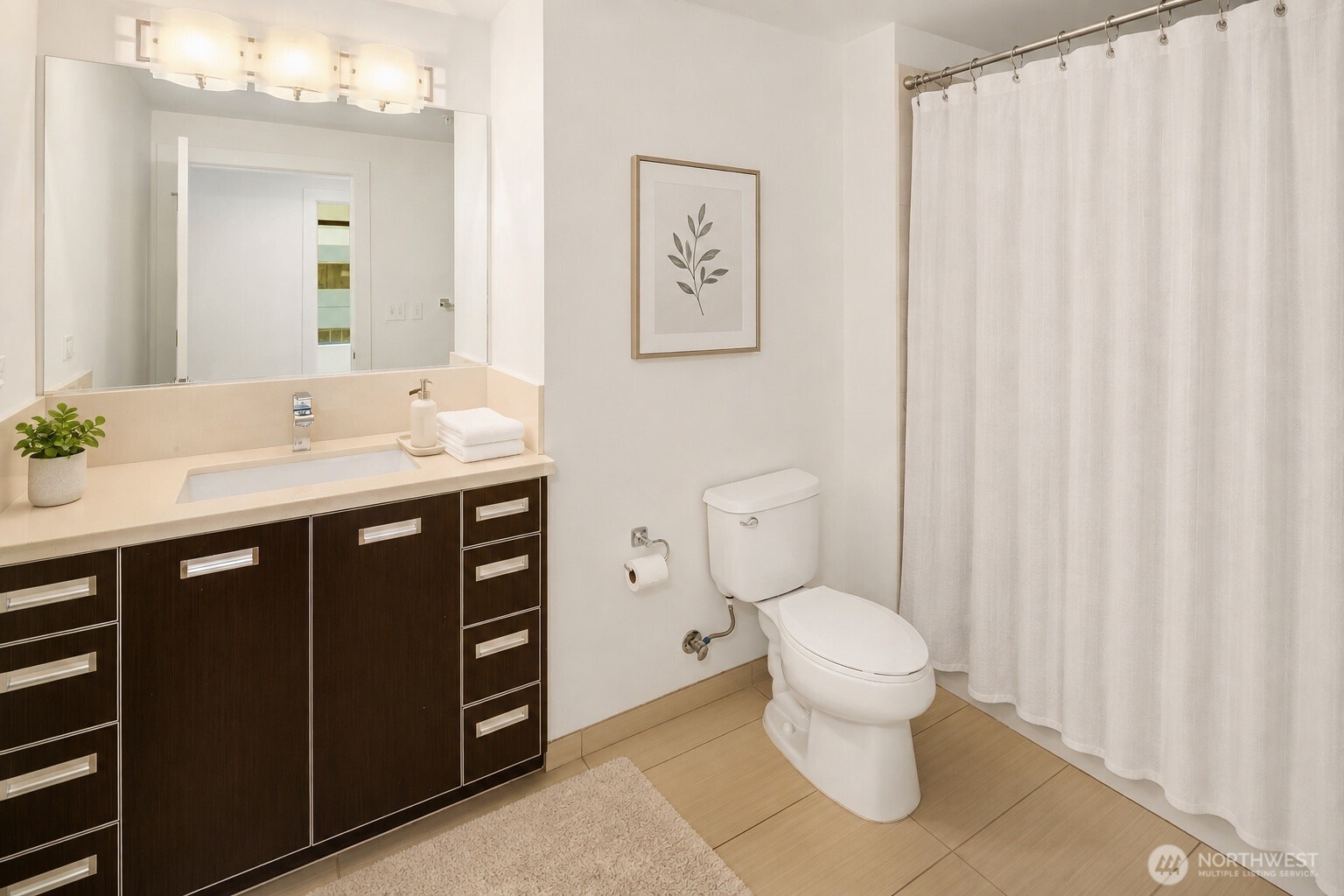 2911 2nd Avenue Unit: 902