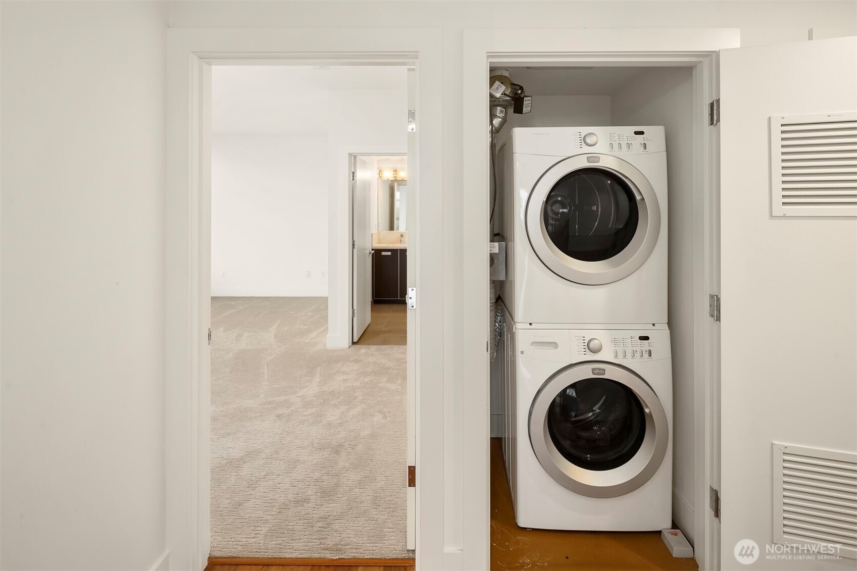 2911 2nd Avenue Unit: 902