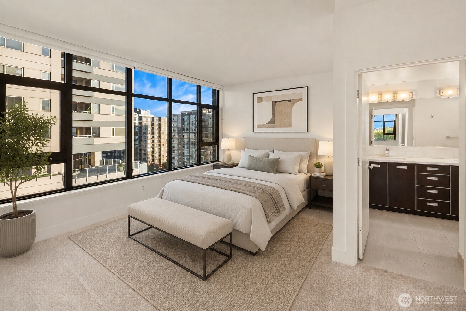 2911 2nd Avenue Unit: 902