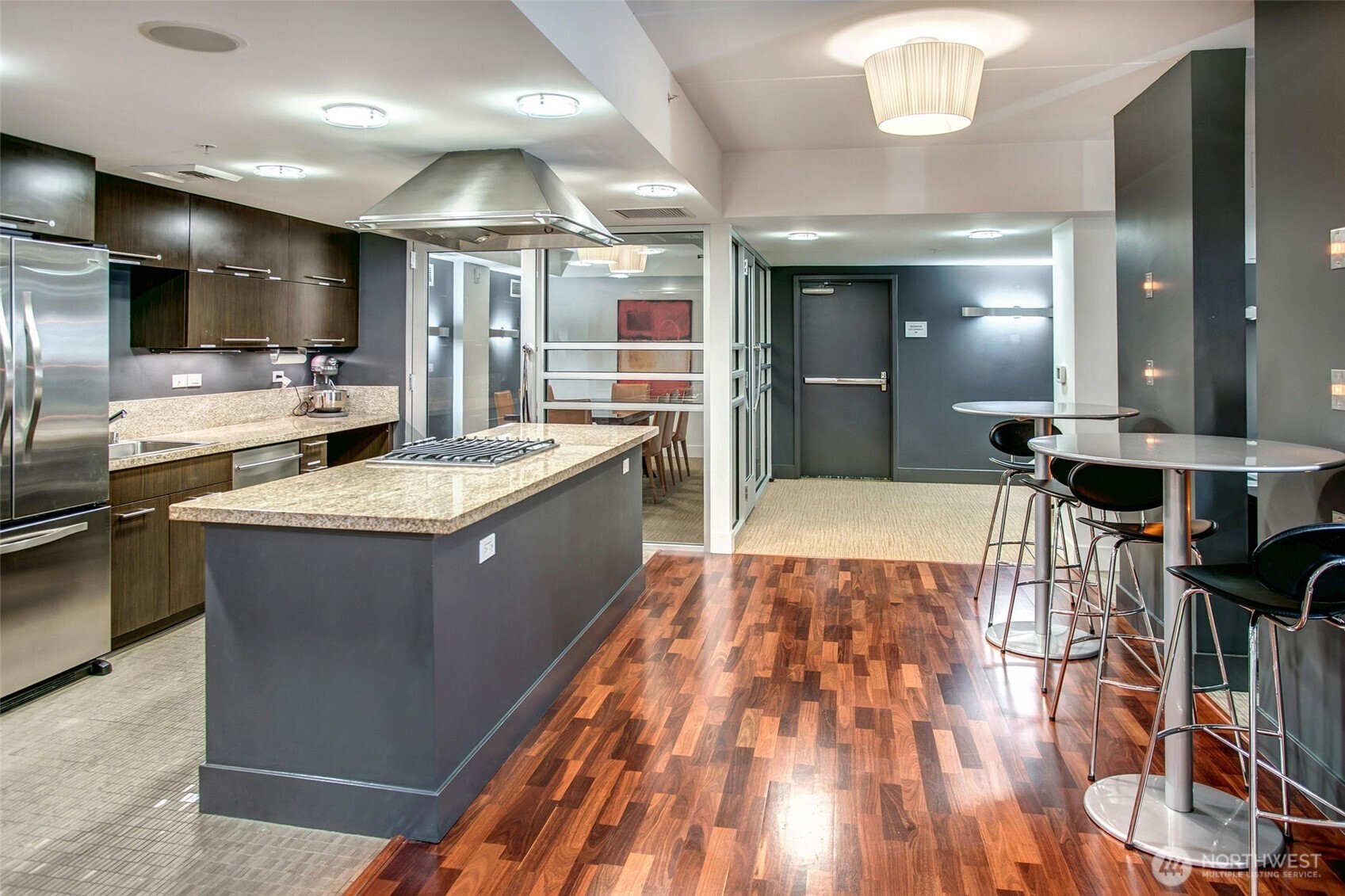 2911 2nd Avenue Unit: 902