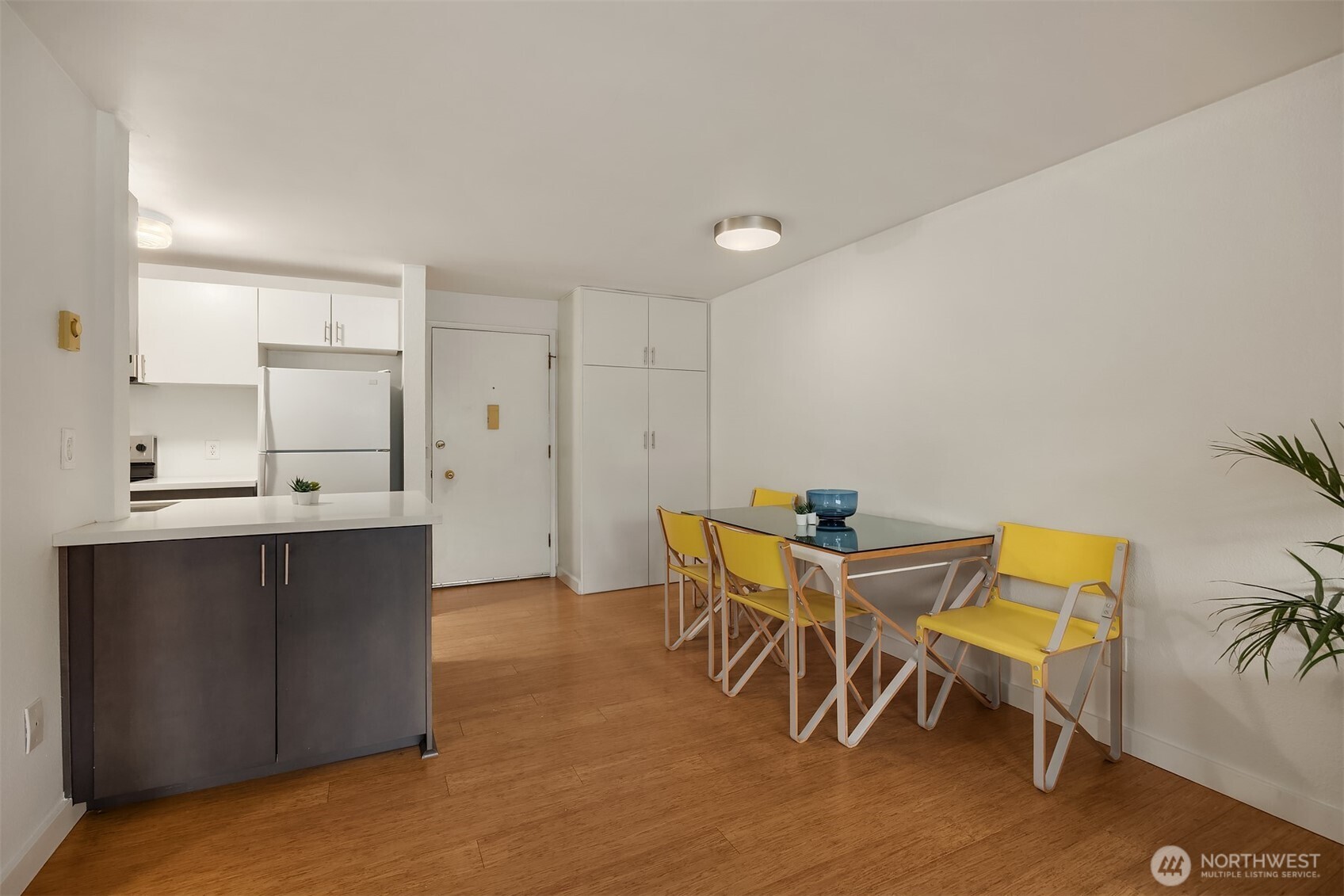 720 Lakeside Avenue S Unit: 106