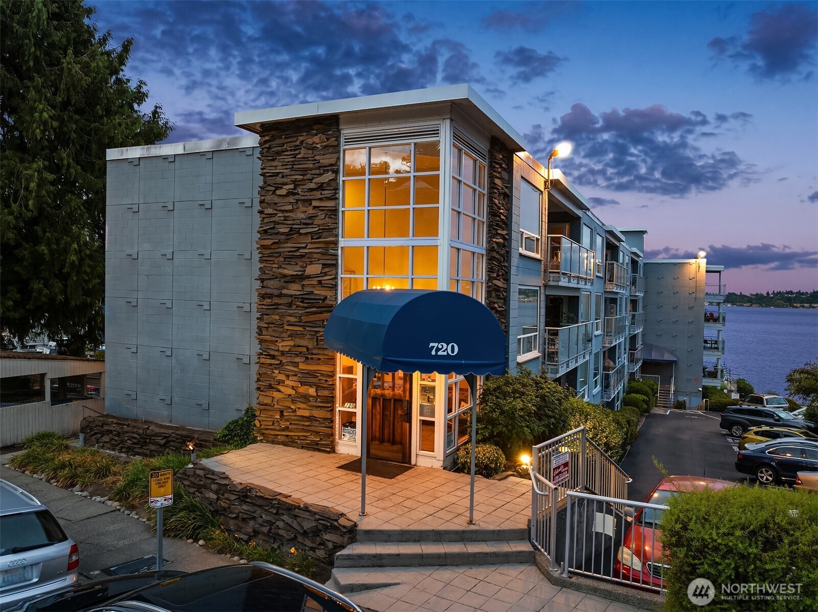720 Lakeside Avenue S Unit: 106