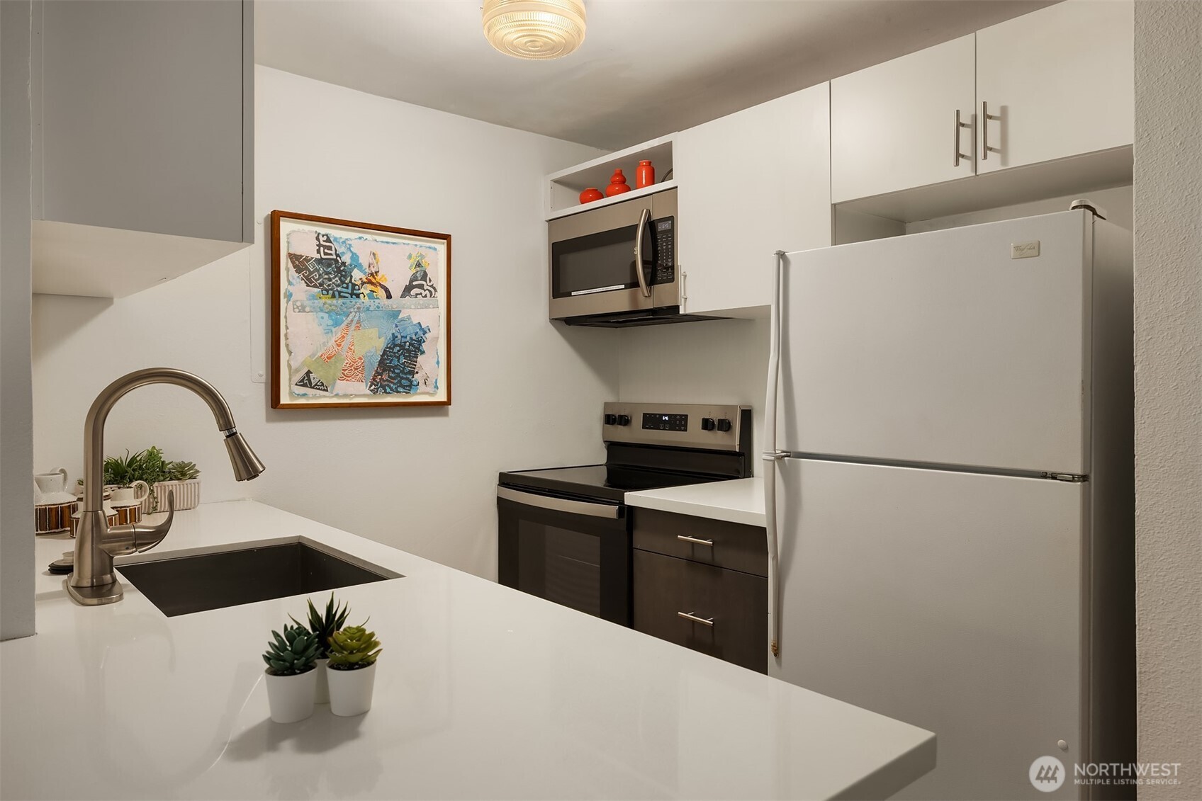 720 Lakeside Avenue S Unit: 106