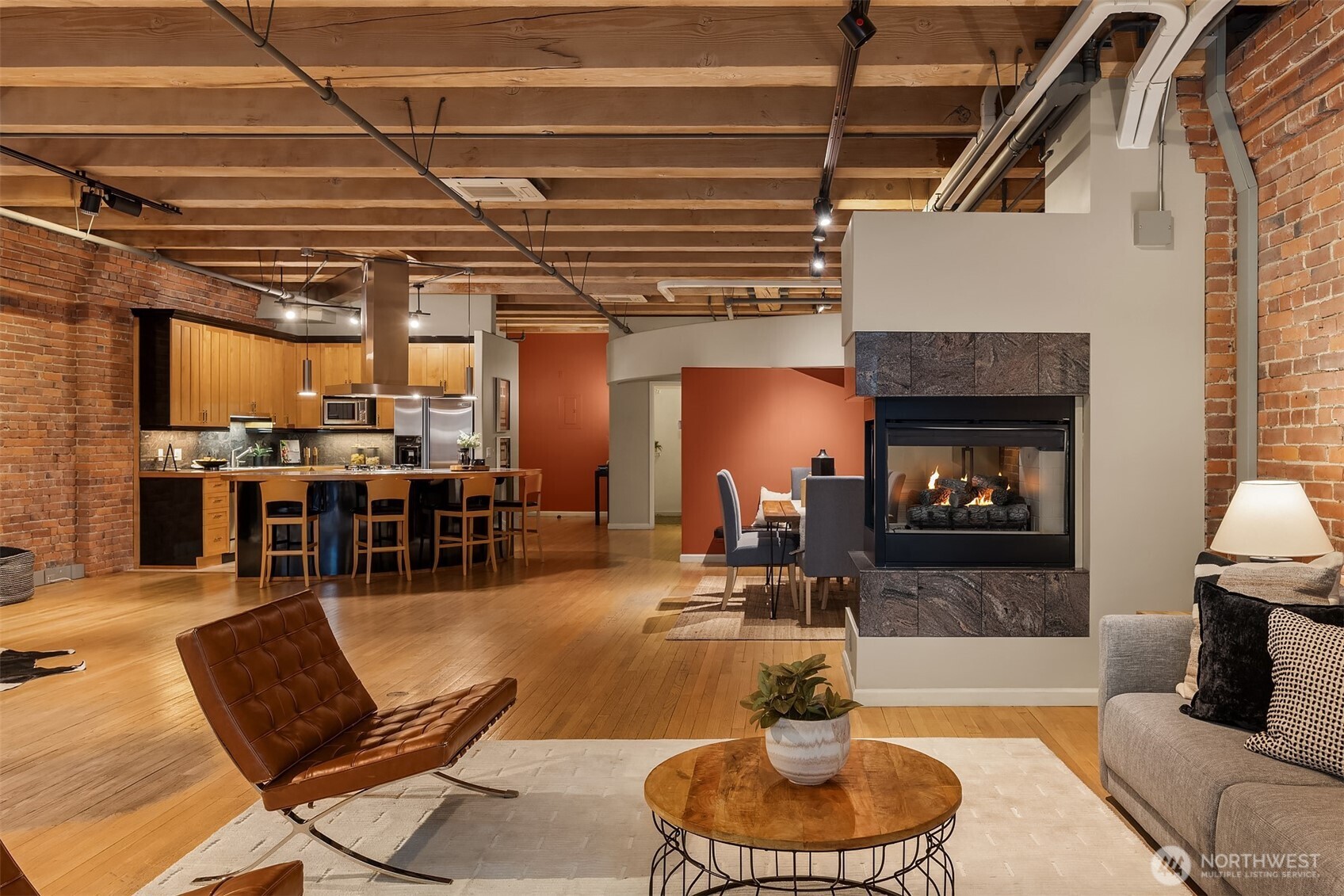 210 3rd Avenue S Unit: 2C