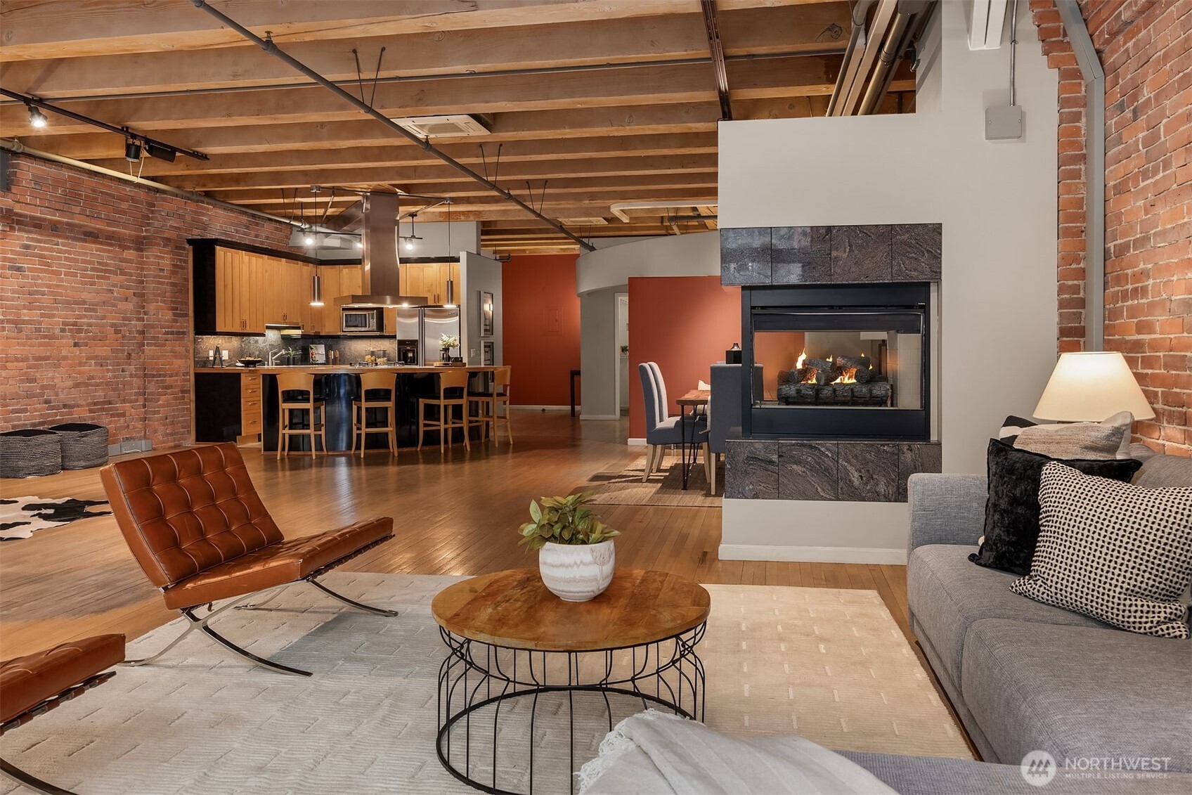 210 3rd Avenue S Unit: 2C