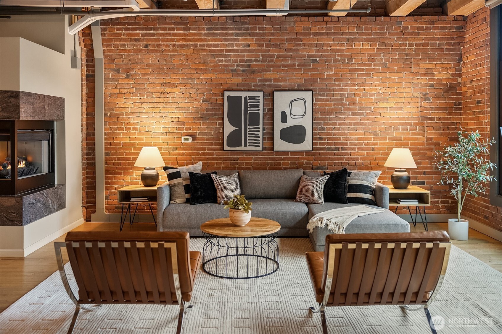 210 3rd Avenue S Unit: 2C