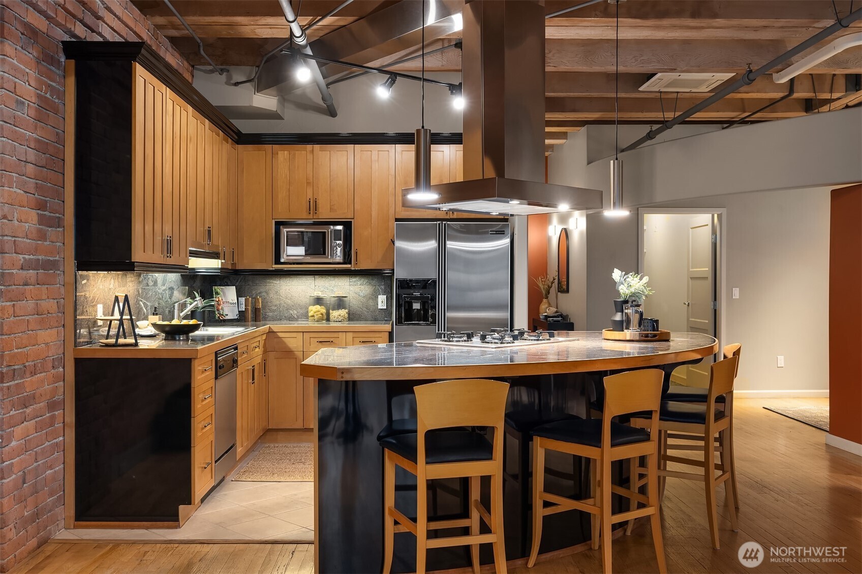 210 3rd Avenue S Unit: 2C