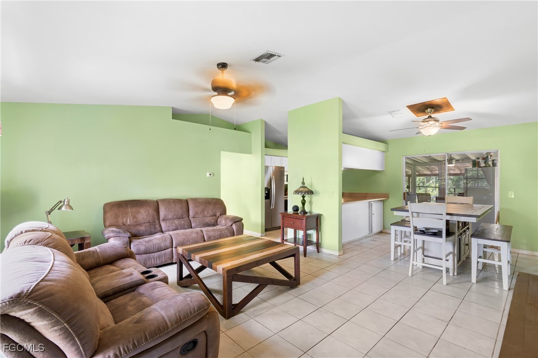 3595 Golden Gate BLVD E